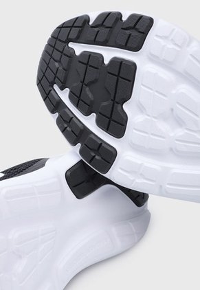 Tenis Running Negro-Blanco UNDER ARMOUR Surge 3