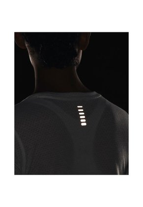 Camiseta MUJER VERDE STREAKER SS-GRN 1361371-592-5VR Under Armour