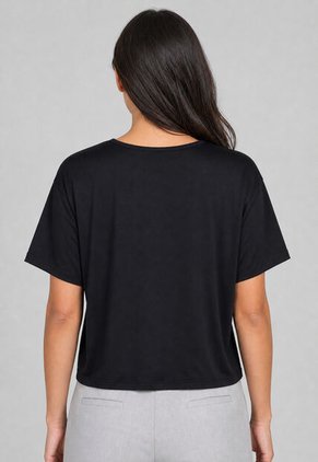 Camiseta Training UNDER ARMOUR Motion Ss Negro
