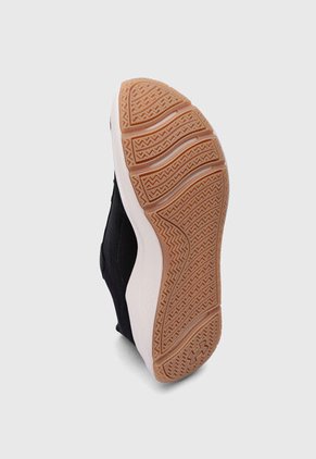 Tenis UNDER ARMOUR Aurora 3 Negro