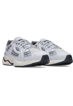 Tenis Hombre Under Armour SOLA Gris Under Armour