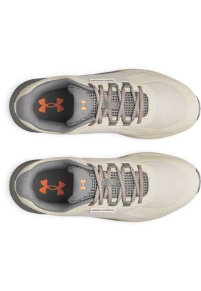 Tenis Hombre Under Armour CHARGED BANDIT TR 3 Marron Under Armour