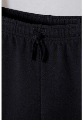 Conjunto De Jurassic World Con Bermuda Multicolor Para Niño 12