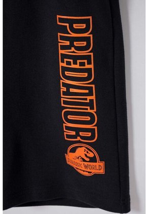 Conjunto De Jurassic World Con Bermuda Multicolor Para Niño 8