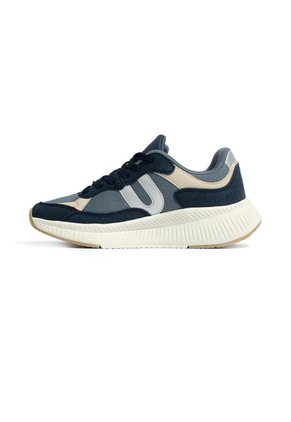 Tenis Urban UM283 Mujer