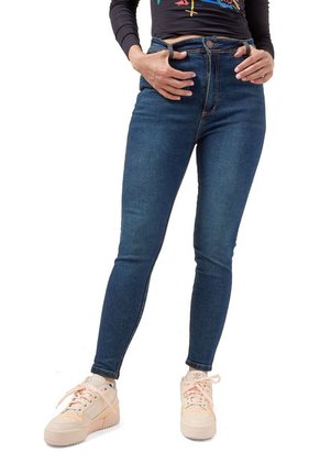 Pantalon Jean Mujer UrbenMood Levanta Cola Stretch 2305