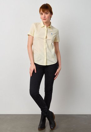 Camisa U.S. POLO ASSN. Amarillo