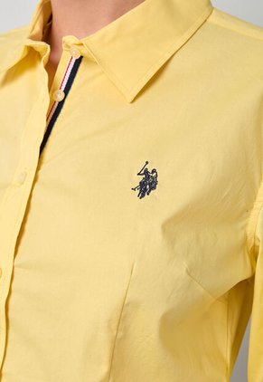 Camisa U.S. POLO ASSN. Amarillo