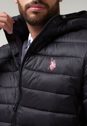 Chaqueta Negro-Rojo Us Polo Assn