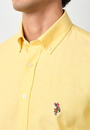Camisa U.S. POLO ASSN. Amarillo