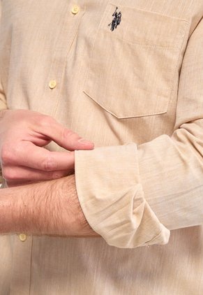 Camisa U.S. POLO ASSN. Caqui