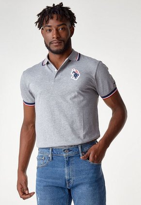 Camiseta Polo Gris-Azul-Rojo Us Polo Assn