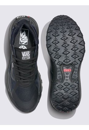Tenis Hombre Vans Mte Crosspath Negro/Negro Vans