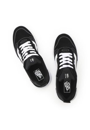 Tenis Hombre Vans Mn Range Exp Negro/Blanco Vans