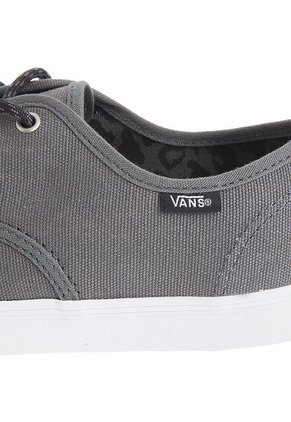 Lifestyle Gris VANS Madero