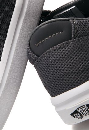 Tenis Skateboarding Gris-Blanco Vans Chapman Lite