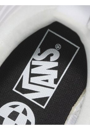 Tenis Hombre Vans Ultrarange Neo Vr3 Blanco Puro Vans