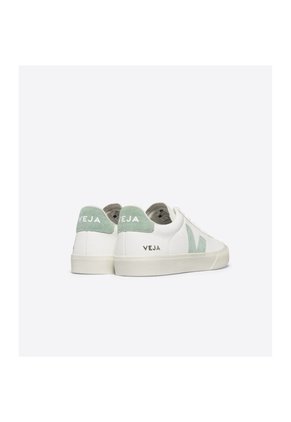Tenis Veja De Hombre Campo Matcha CP0502485B-40 Blanco