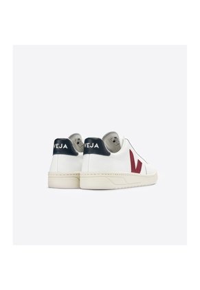 Tenis Veja De Hombre V-12 Marsala Nautico XD0201955-B45 Blanco