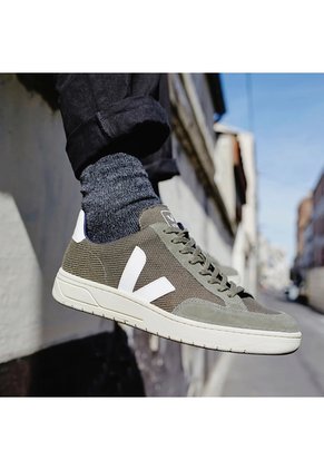Tenis Veja De Hombre V-12 Vegan B-mesh XD0102820B-40 Verde