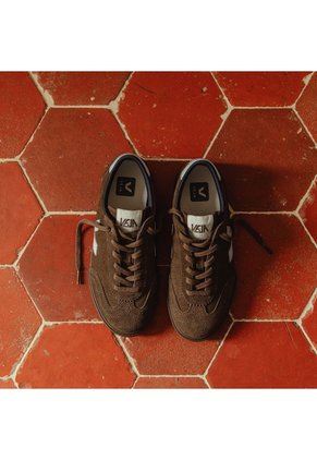 Tenis Veja De Mujer Volley Suede VO0320888A-39 CafE