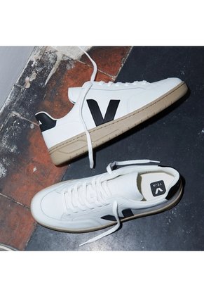 Tenis Veja De Hombre V-12 XD0203640B-43 Blanco
