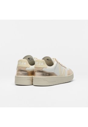 Tenis Veja De Mujer V-90 Leather White Calcaire Platine VD2021362A-41 Dorado