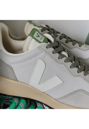 Tenis Veja De Hombre Paulistana Alveomesh Gris Claro Blanco Detox PS1821584B-45 Blanco