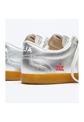 Tenis Veja De Mujer Volley Cf X Nk VK0503856A-37 Plateado