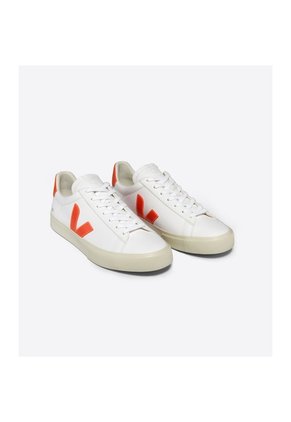 Tenis Veja De Hombre Campo Chromefree Leath CP0503689B-41 Blanco