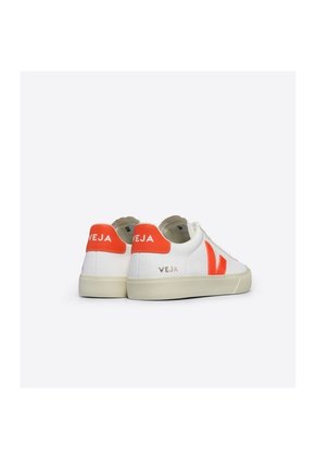 Tenis Veja De Hombre Campo Chromefree Leath CP0503689B-41 Blanco