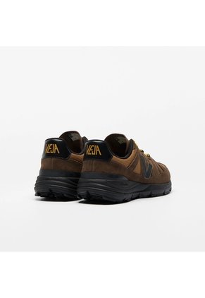 Tenis Veja De Hombre Salar Alveomesh Tent Eagle Black DE1821412B-41 Cafe