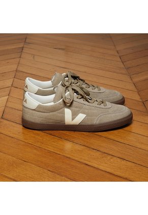 Tenis Veja De Hombre Panenka Suede Taupe Pierre Bark FU0320901B-43 Gris