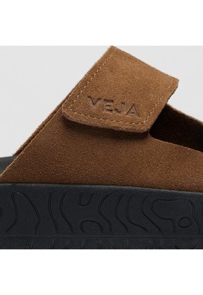 Tenis Veja De Hombre Etna Suede Brown Black SA3220678B-43 Cafe