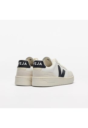 Tenis Veja De Hombre V-90 O.t. Leather VD2021061B-45 Negro