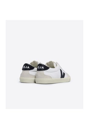 Tenis Veja De Hombre Volley Canvas VO0103524B-44 Blanco