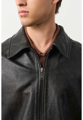 Chaqueta Bomber Oversized De Cuero Para Hombre Tierra Chaqueta Bomber Oversized De Cuero Para Hombre Tierra Cafe L VÉLEZ