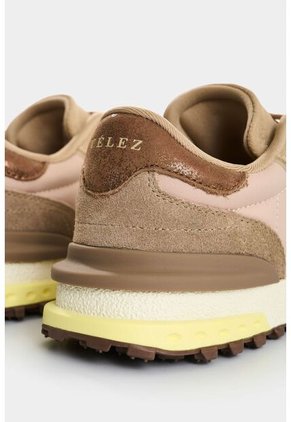 Tenis Phyton De Cuero Y Lona Para Mujer Corte Deportivo Tenis Phyton De Cuero Y Lona Para Mujer Corte Deportivo Kaky 39 VÉLEZ