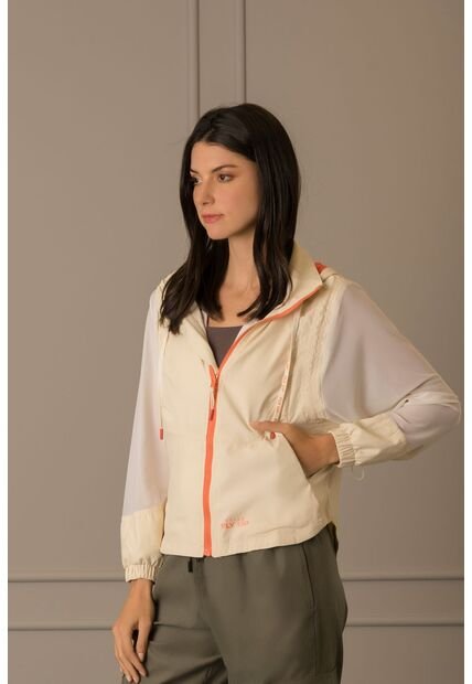 Chaqueta Deportiva Cyclone Para Mujer Fly Up Beige Chaqueta