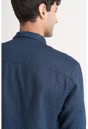 Camisa Manga Larga Geranio En Lino Para Hombre Liviana Camisa Manga Larga Geranio En Lino Para Hombre Liviana Azul Oscuro XL VÉLEZ