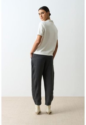 Pantalón Elios Para Mujer Curve Leg Pantalón Elios Para Mujer Curve Leg Negro 10 VÉLEZ