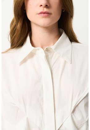 Camisa Tipo Globo Para Mujer Bila Camisa Tipo Globo Para Mujer Bila Crema XS VÉLEZ