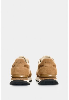 Tenis De Cuero Carnaza Para Mujer Sahara Tenis De Cuero Carnaza Para Mujer Sahara Miel 39 VÉLEZ