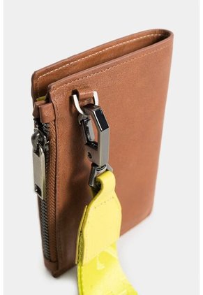 Billetera Olivia De Cuero Para Mujer Con Manija Removible Billetera Olivia De Cuero Para Mujer Con Manija Removible Miel Vélez