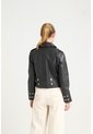 Chaqueta Biker De Cuero Para Mujer Charreteras Negro Chaqueta Biker De Cuero Para Mujer Charreteras Negro XL VÉLEZ de Vélez