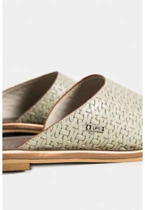 Sandalia Plana Alfha De Cuero Grabado Para Mujer Punta Cuadrada Sandalia Plana Alfha De Cuero Grabado Para Mujer Punta Cuadrada Blanco 39 Vélez