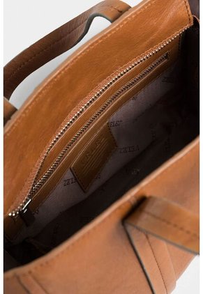 Manos Libres Alessia De Cuero Para Mujer Manija Contraste Manos Libres Alessia De Cuero Para Mujer Manija Contraste Miel Vélez