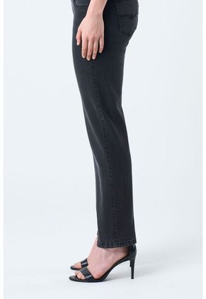 Jean Danika Slim En Denim Confort Para Mujer Bota Recta Jean Danika Slim En Denim Confort Para Mujer Bota Recta Negro 14 VÉLEZ