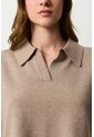 Polo Bora Tejida Para Mujer Silueta Boxy Polo Bora Tejida Para Mujer Silueta Boxy Arena S VÉLEZ de Vélez