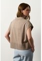 Polo Bora Tejida Para Mujer Silueta Boxy Polo Bora Tejida Para Mujer Silueta Boxy Arena S VÉLEZ de Vélez